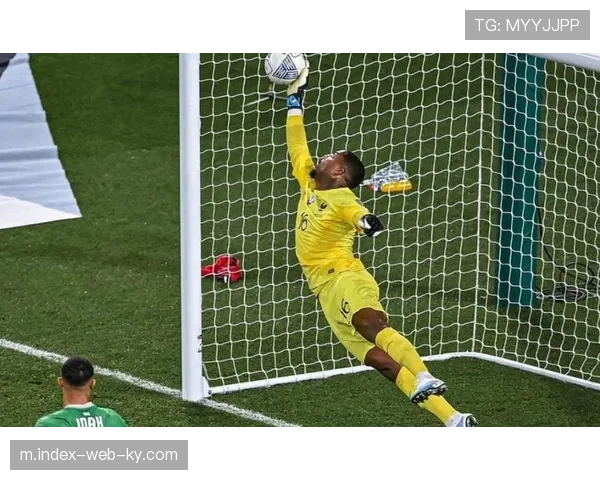 帕纳辛纳科斯点球大战心理占优 门将扑救成晋级关键